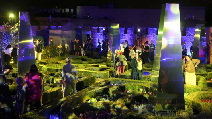 Rozświetlone Ogrody Królewskie w ramach festiwalu "Wawel jest wasz"