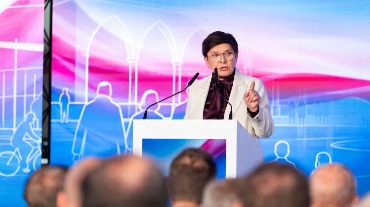 Beata Szydło w hali Sokoła w Krakowie