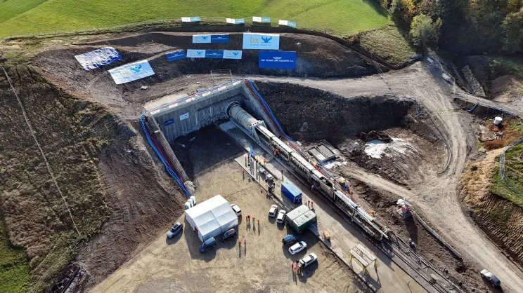"Podłęże-Piekiełko". Drążenie tunelu na odcinku Szczyrzyc-Tymbark. 