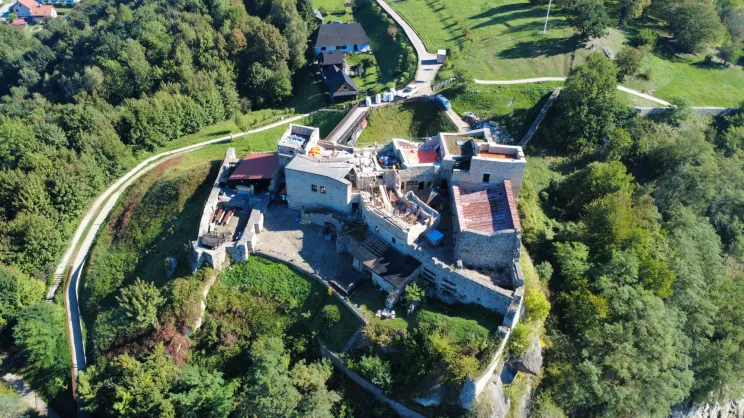 Prace - zamek w Dobczycach