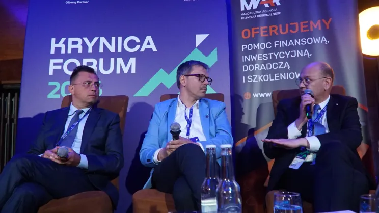 11. Małopolskie Forum Finansowe w Krynicy Zdroju. Od lewej: dr hab. Filip Grzegorczyk, Waldemar Zbytek i dr hab. Piotr Buła.