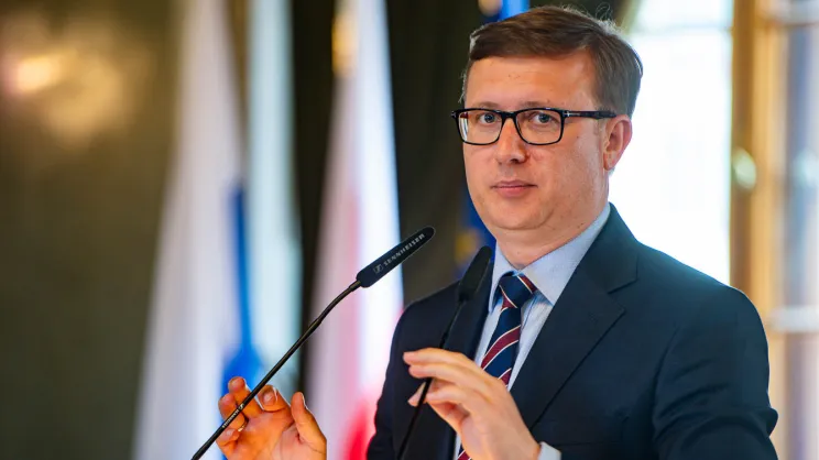 Radny Łukasz Maślona