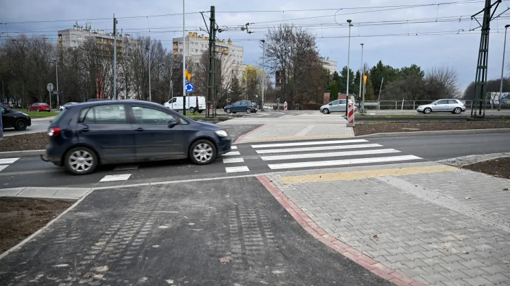 Przebudowa przejscia i przejazdu rowerowego na ul. Mikołajczyka