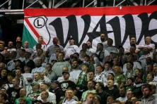 Kibice Legii na stadionie Wisły Kraków. Mecz Szachtar Donieck - Legia Warszawa