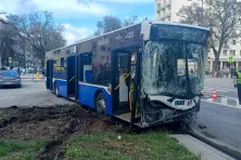 Autobus po wypadku