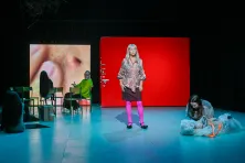 Spektakl „NONFICTION” w Teatrze Starym