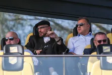 Wojciech Kwiecień (drugi z lewej)