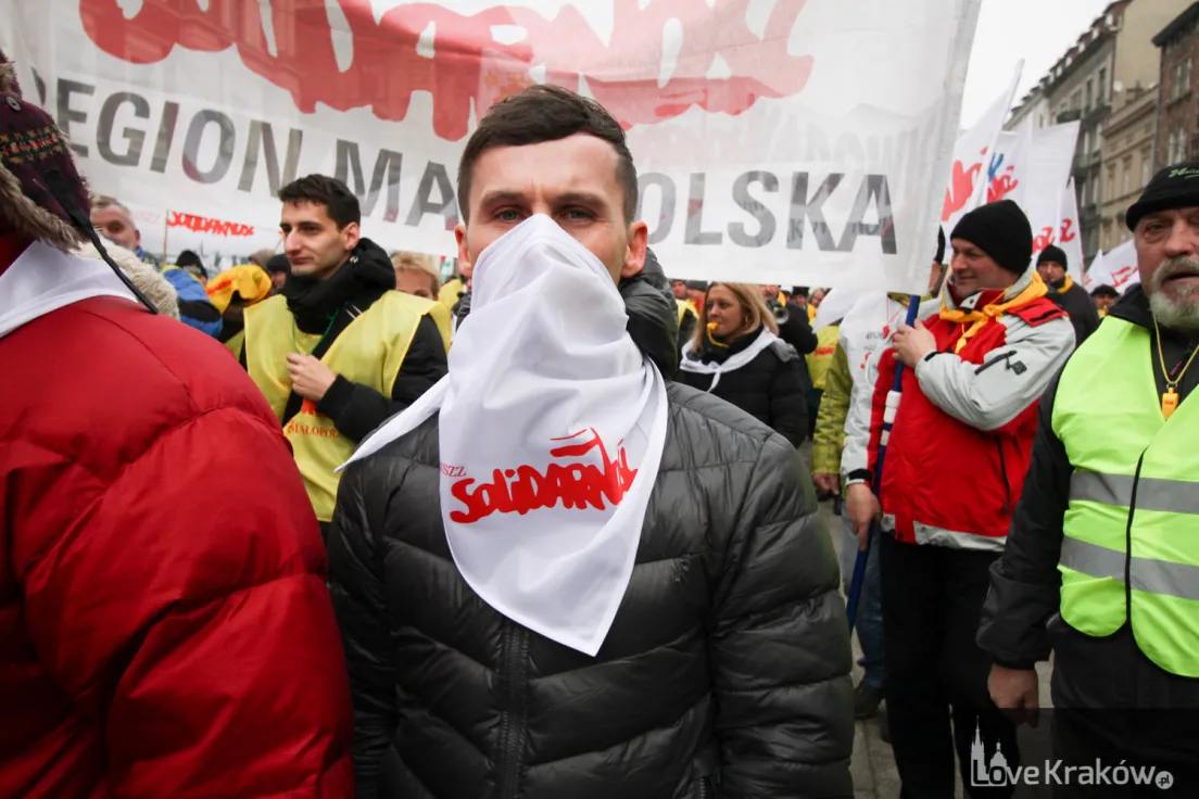 „Solidarność” protestowała w Krakowie [ZDJĘCIA] | LoveKraków.pl