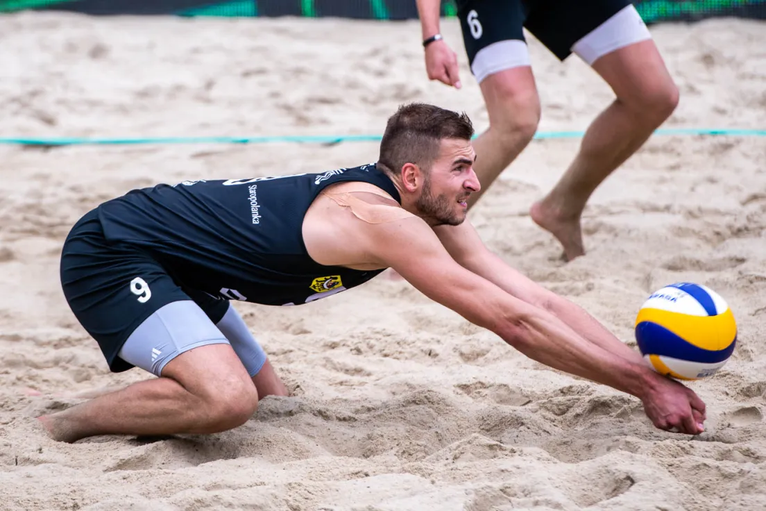 Mecz siatkówki plażowej