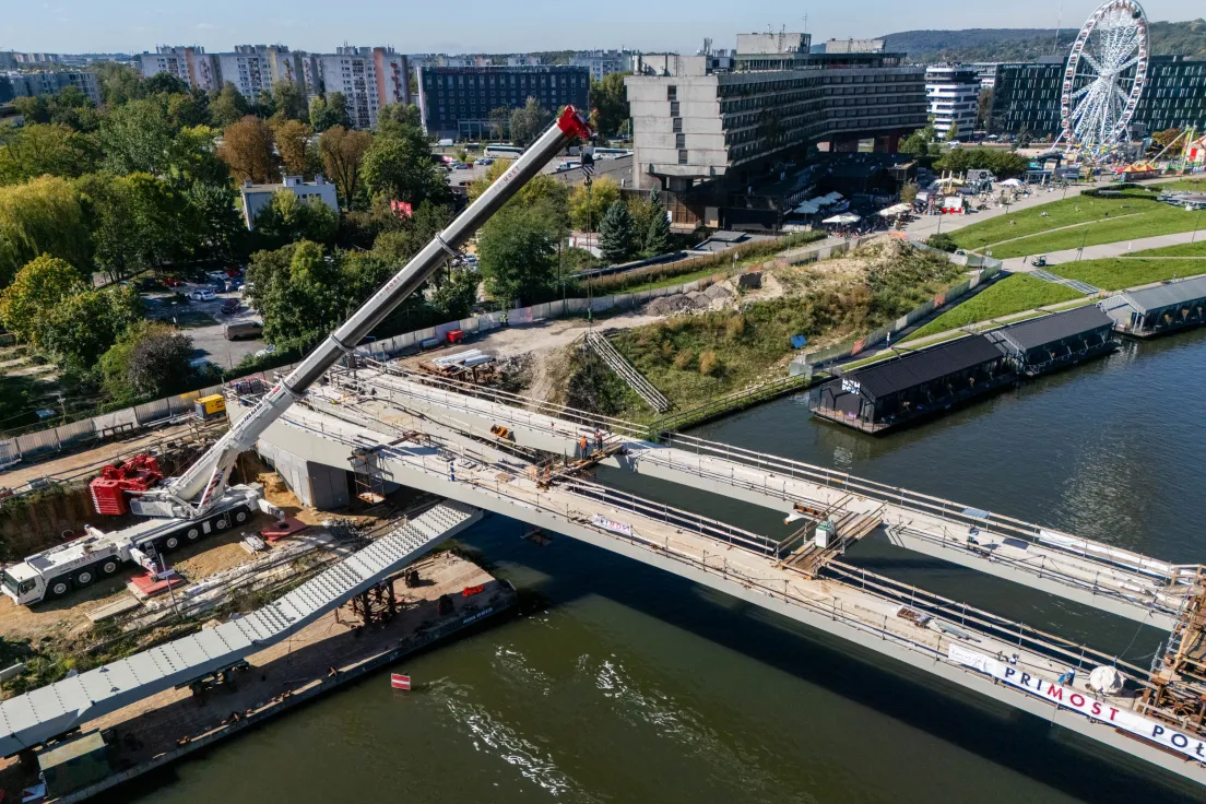 Budowa nowej kładki pieszo rowerowej Kazimierz Ludwinów