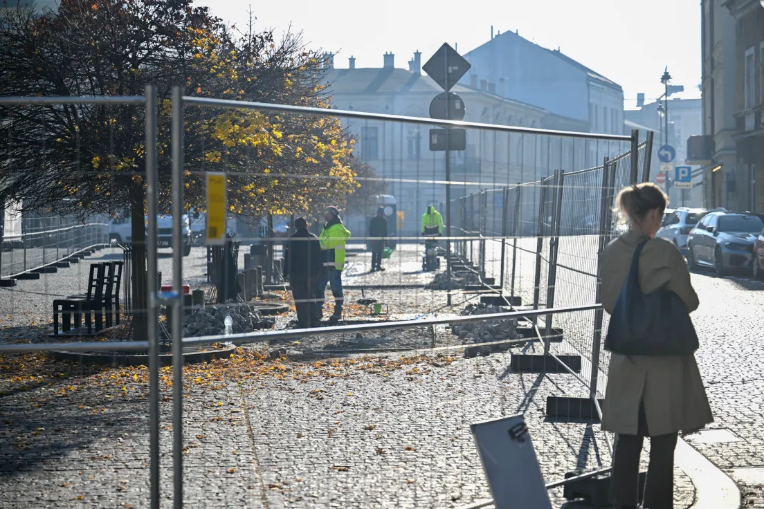 Praca na placu Bohaterów Getta