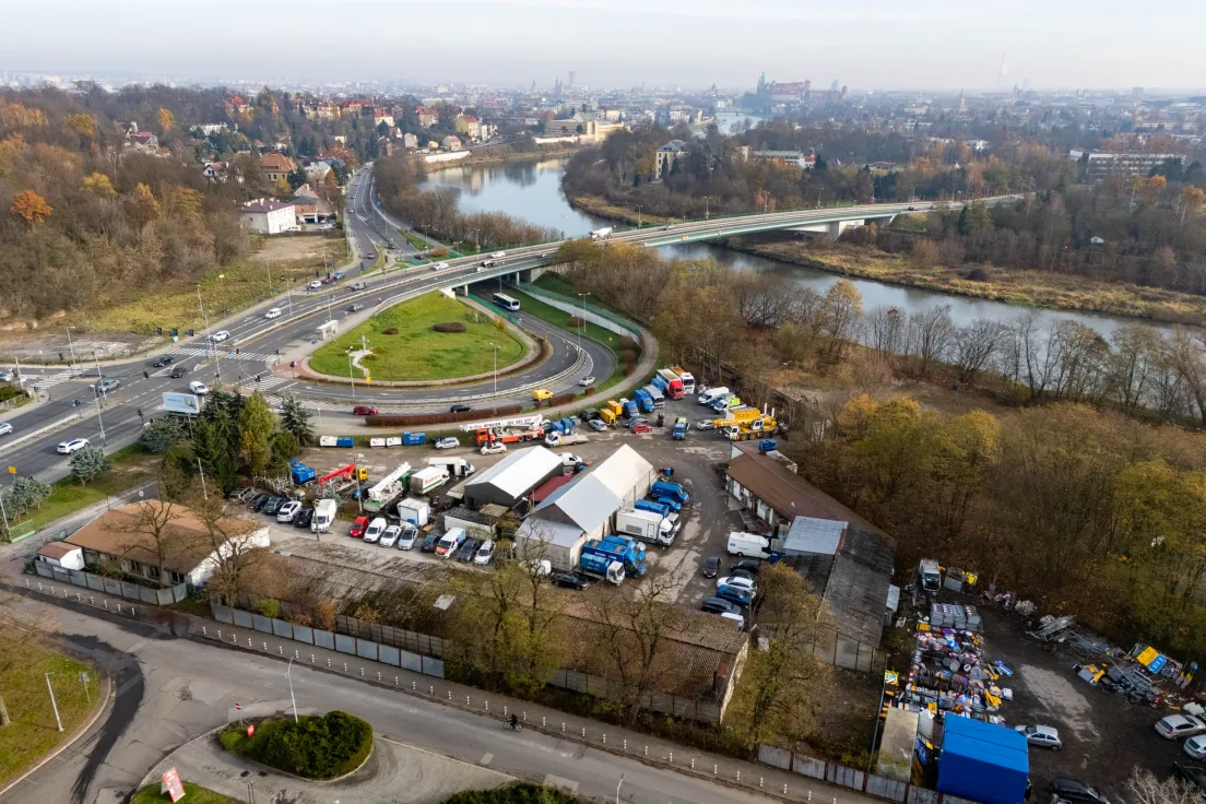 Magazyny przy moście Zwierzynieckim
