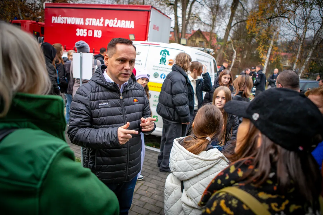 Finał zbiórki karmy „Psia łapa, koci pazur 2025”