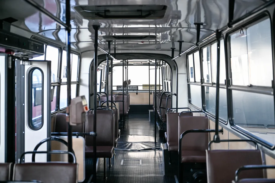 Nowa wystawa autobusów na 150 lecie MPK w  hangarze Muzeum Inżynierii Miejskiej