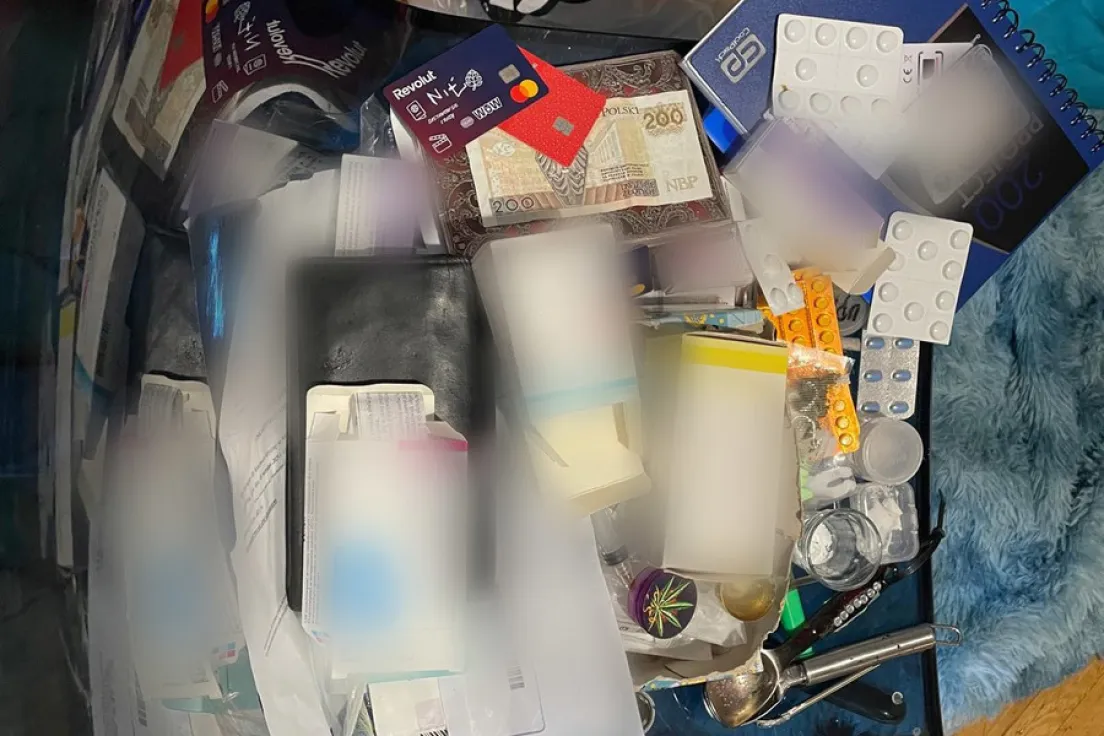 Materiały policji z zatrzymania członków grupy przestępczej