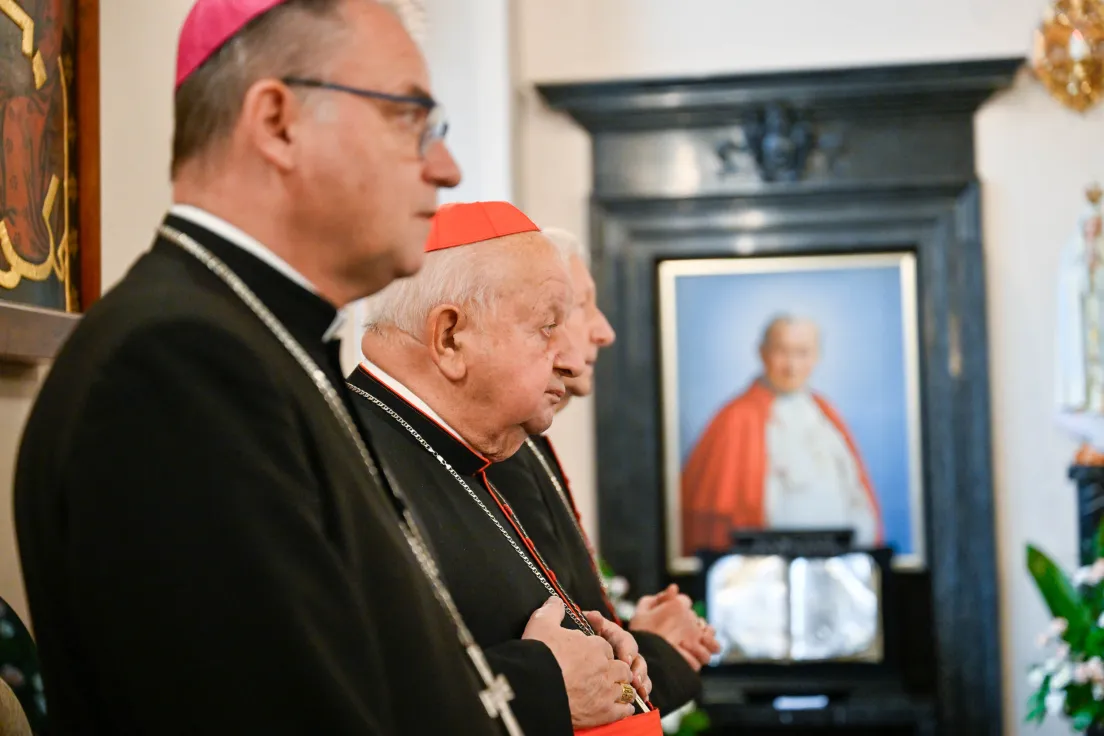 Bp Robert Chrząszcz