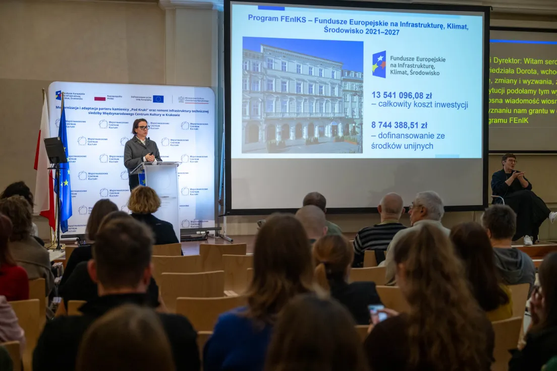Konferencja na której zostały zaprezentowane zmmiany podczas remontu i przebudowy budynku MCK przy Rynku Głównym
