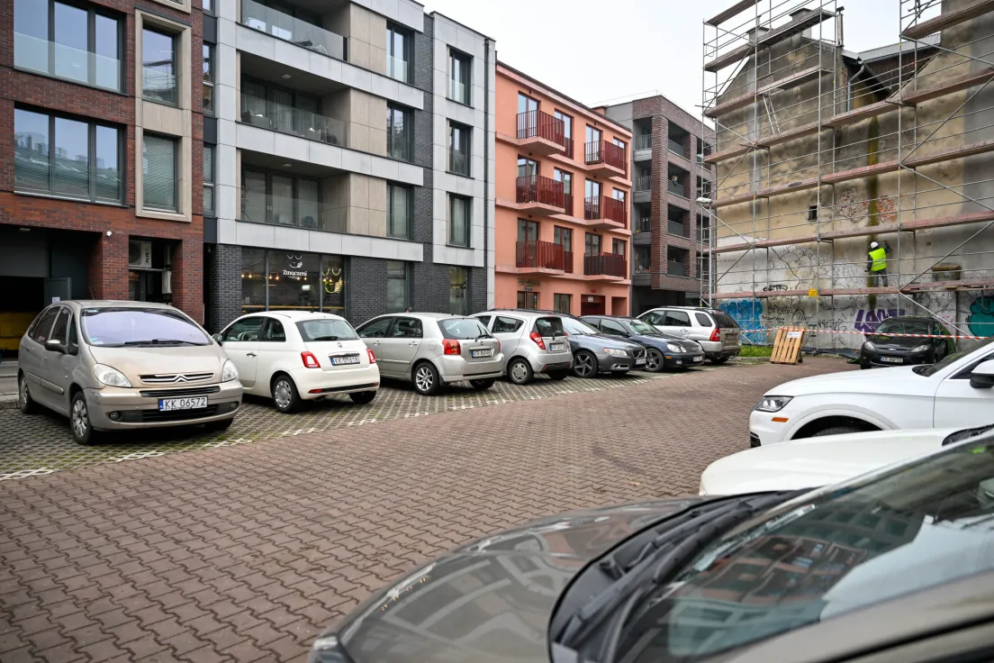 Parking przy ulicy Piwnej