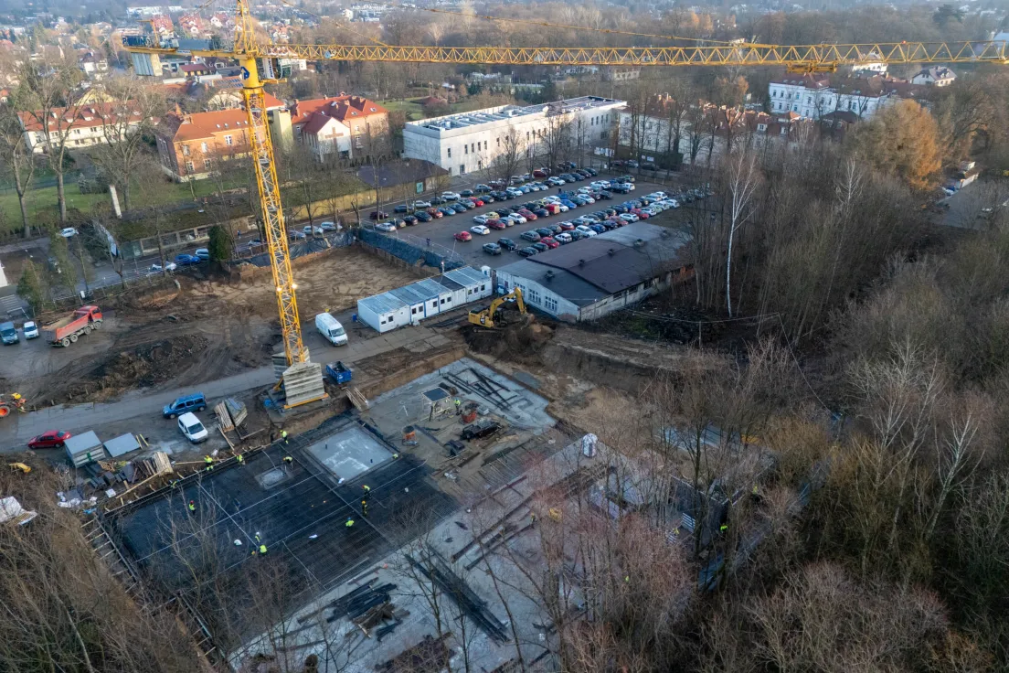 Budowa Jurajskiego Centrum Edukacji Przyrodniczej na Modrzewiowej