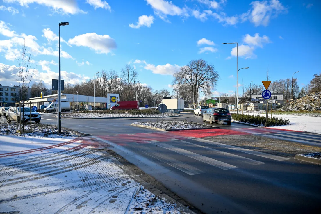 Rondo u zbiegu ulicy Borkowskiej i Zawiłej
