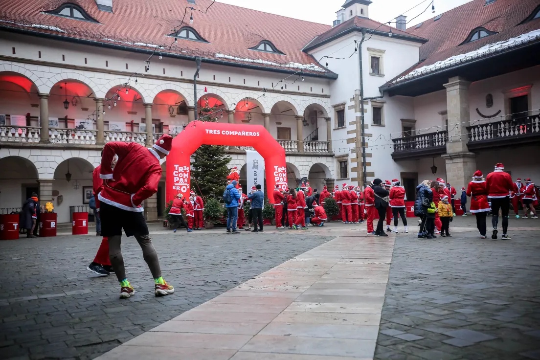 Jarmark świąteczny w Niepołomicach