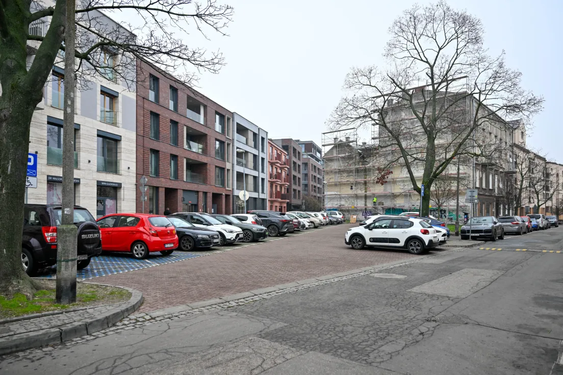 Parking przy ulicy Piwnej