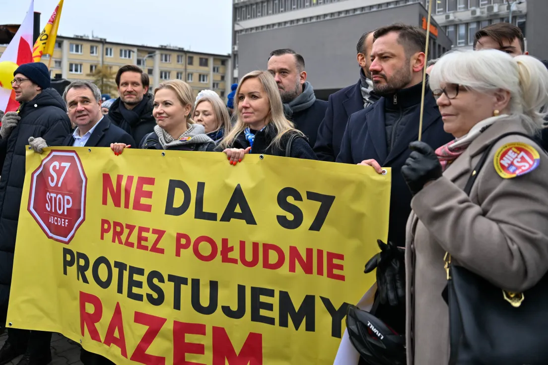 Protest pod siedzibą GDDKiA przeciwko budowie S7 na południu Krakowa