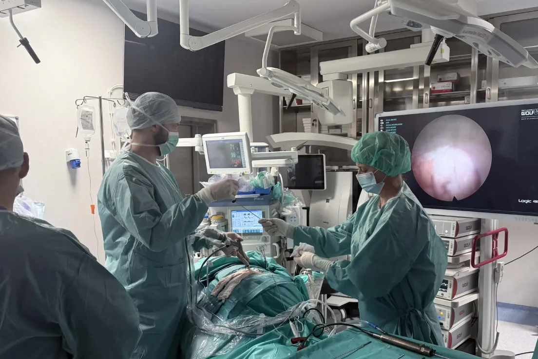 Pierwsze operacje endoskopowe kręgosłupa w szpitalu wojskowym