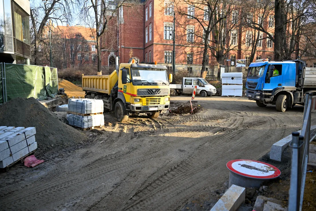 Remont torowiska i skrzyżowania na ul. Straszewskiego i Piłsudskiego