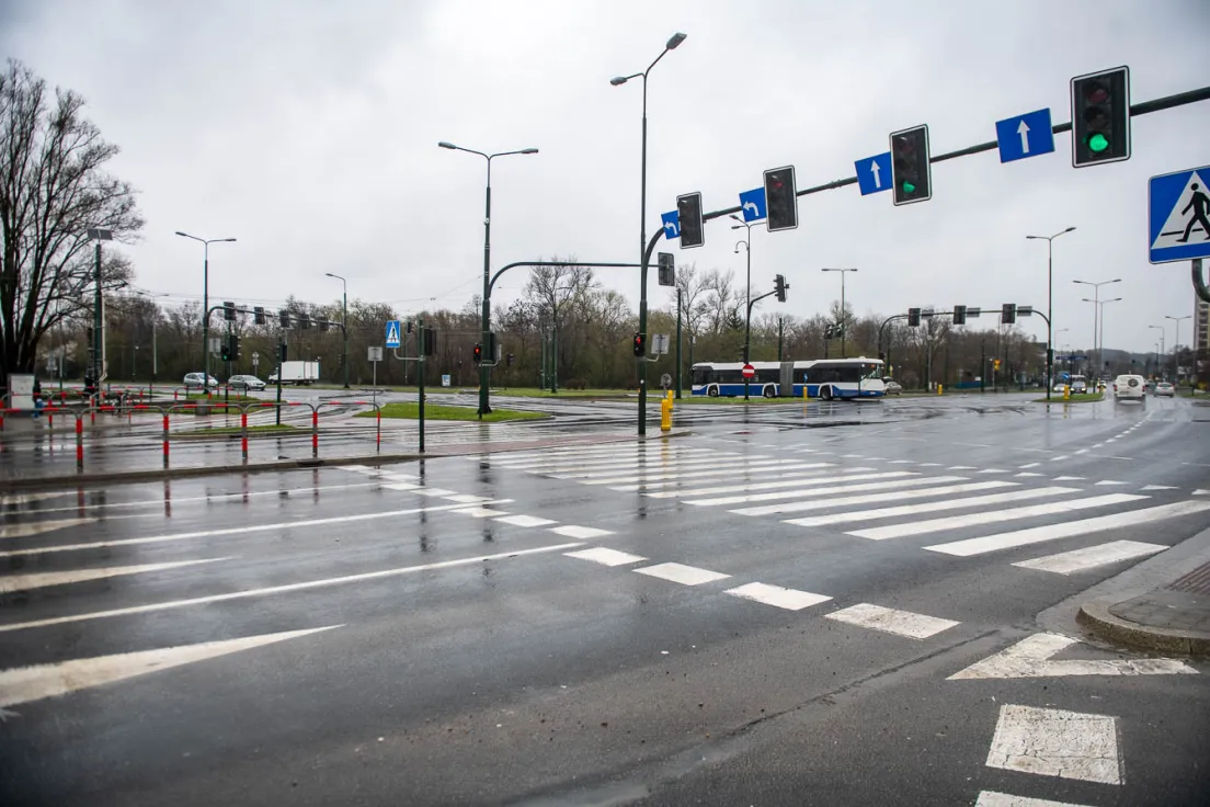 Skrzyżowanie ulic Kapelanka, Brożka i Grota-Roweckiego