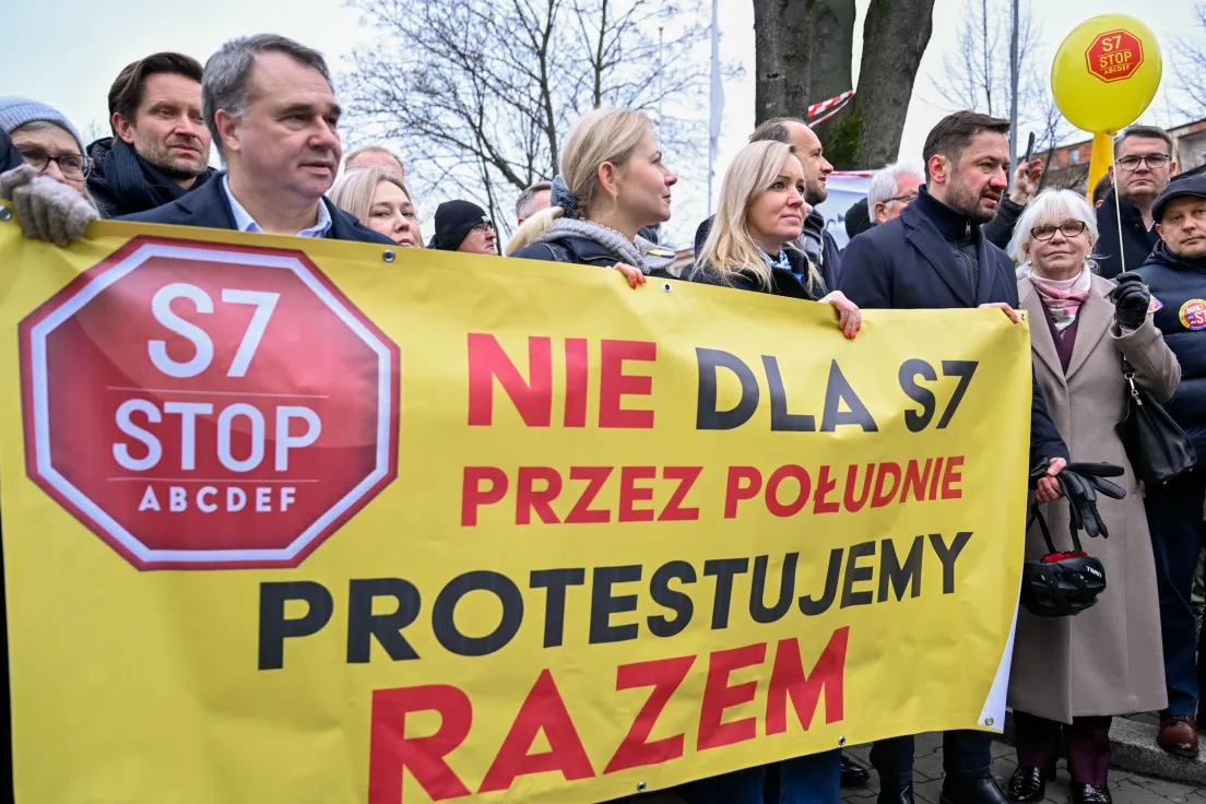 Protest pod siedzibą GDDKiA przeciwko budowie S7 na południu Krakowa
