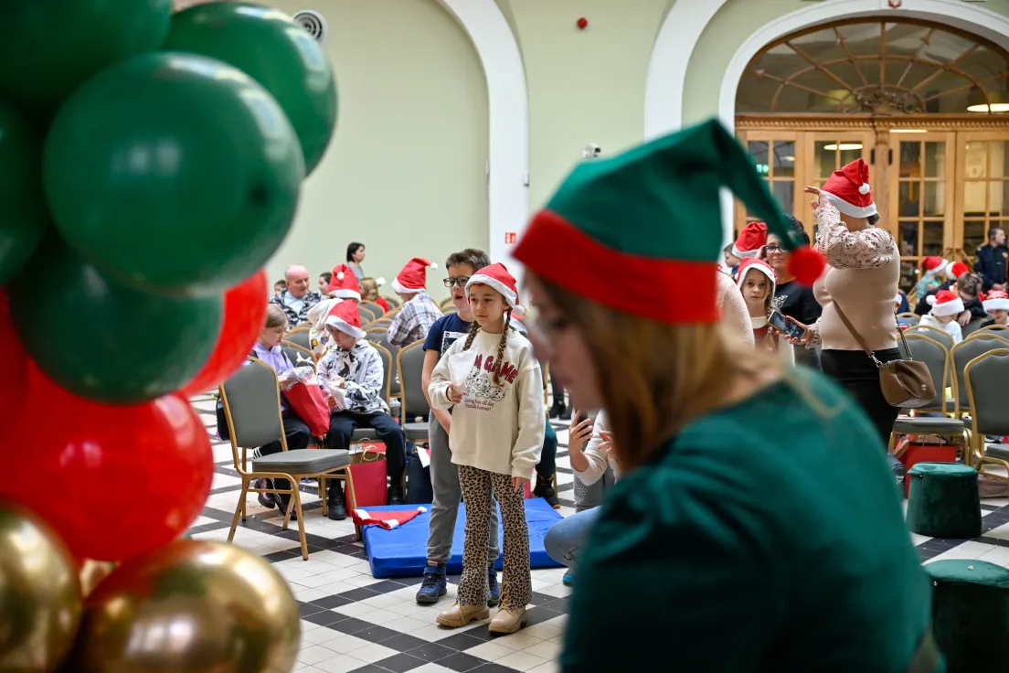 Mikołaje i dzieciaki opanowały Krakowski Salon Ekonomiczny