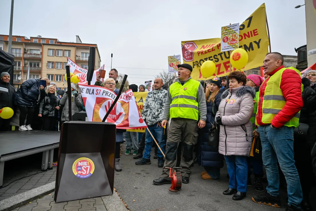 Protest pod siedzibą GDDKiA przeciwko budowie S7 na południu Krakowa