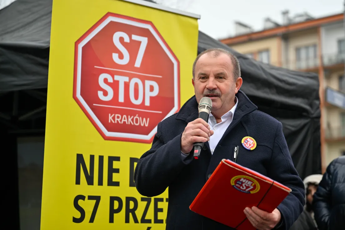 Protest pod siedzibą GDDKiA przeciwko budowie S7 na południu Krakowa