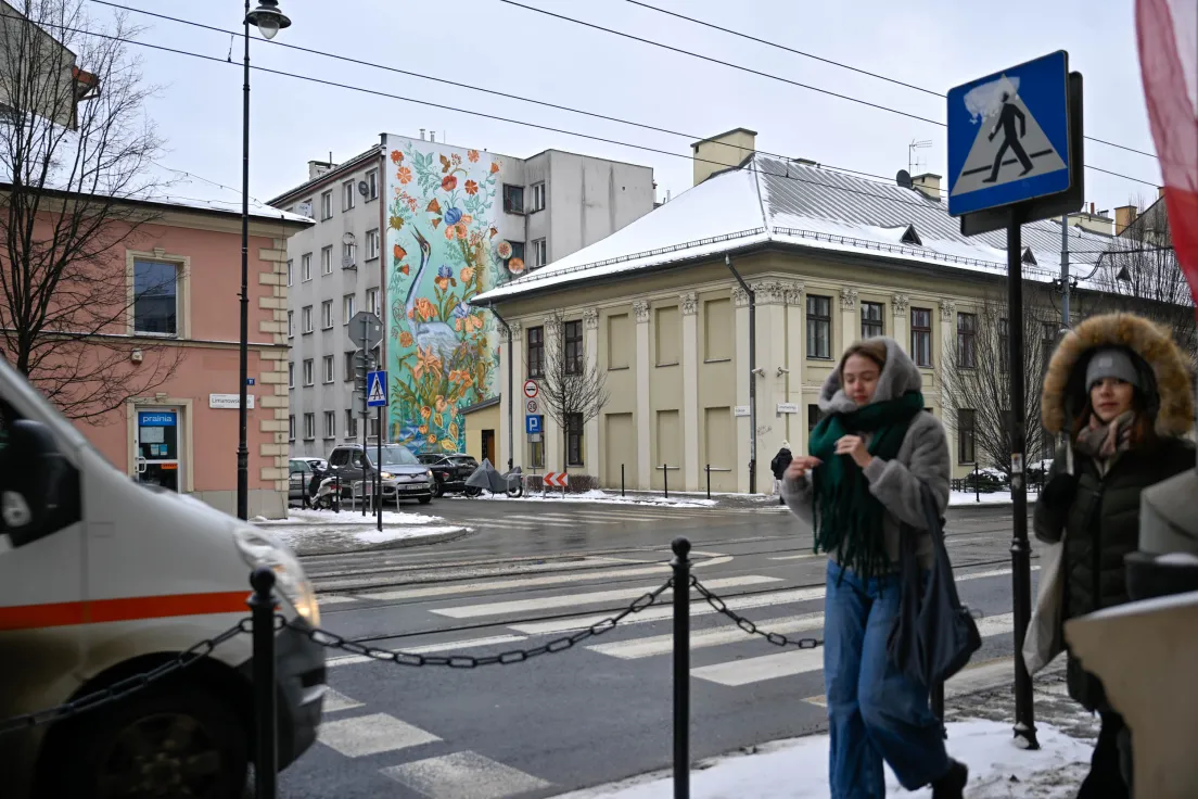 Nowy mural na Podgórzu inspirowany wawelskimi arrasami