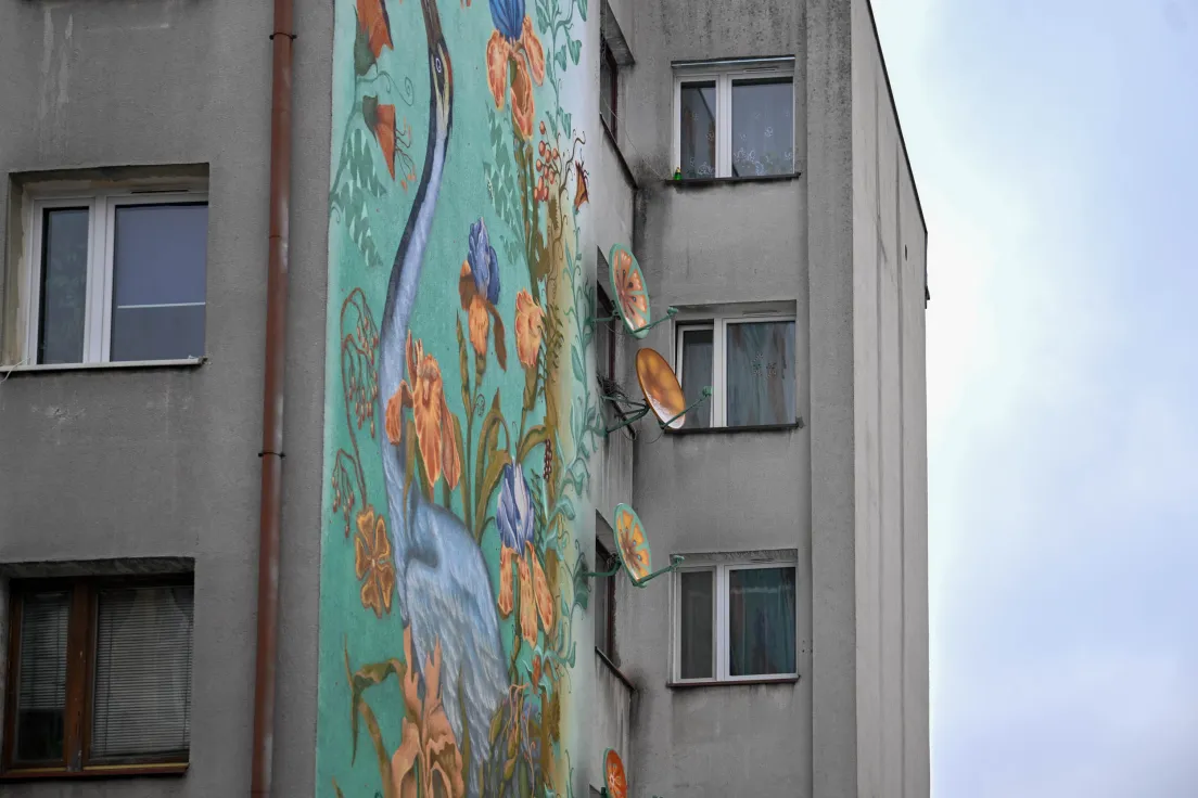 Nowy mural na Podgórzu inspirowany wawelskimi arrasami