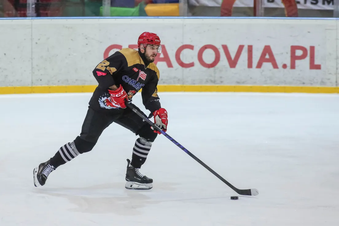 Teddy Bear Toss podczas meczu Comarch Cracovii