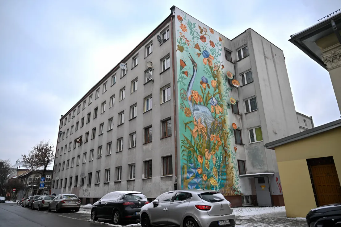 Nowy mural na Podgórzu inspirowany wawelskimi arrasami
