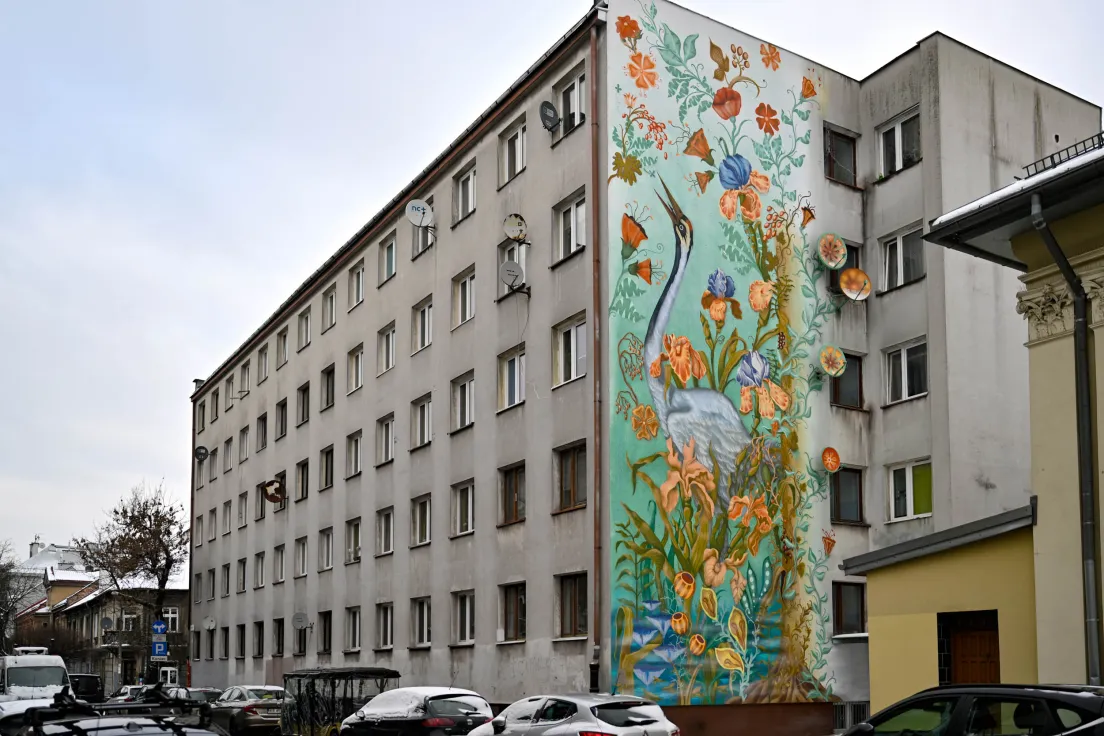 Nowy mural na Podgórzu inspirowany wawelskimi arrasami