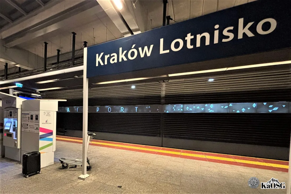 Ćwiczenia na przystanku Kraków Lotnisko