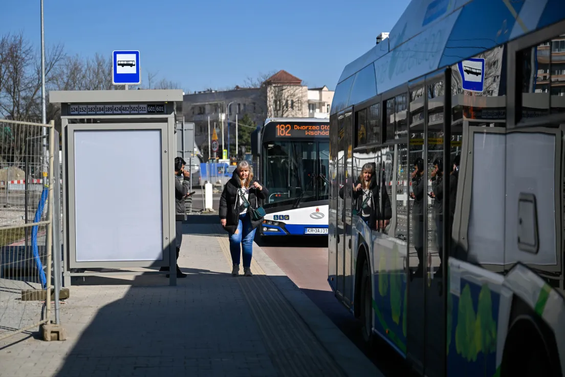 Wiata przystankowa na rondzie Młyńskim