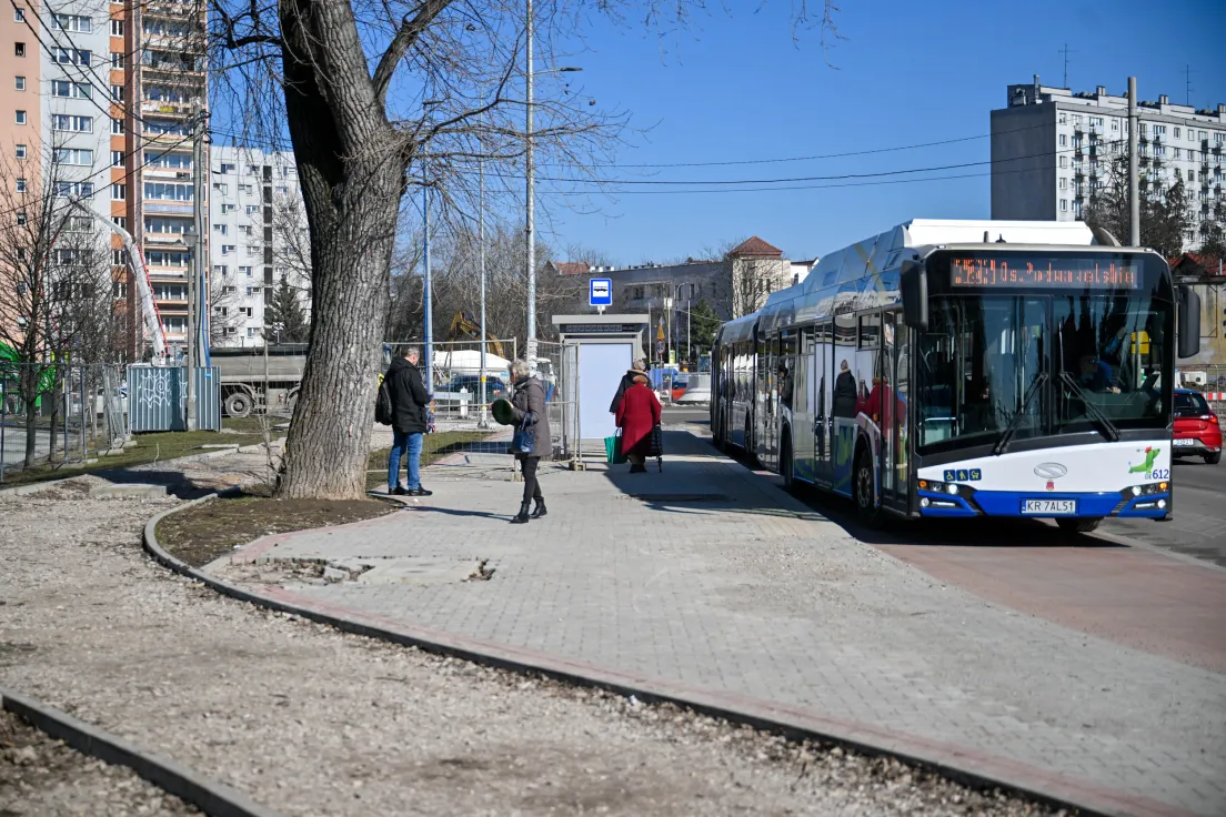 Wiata przystankowa na rondzie Młyńskim