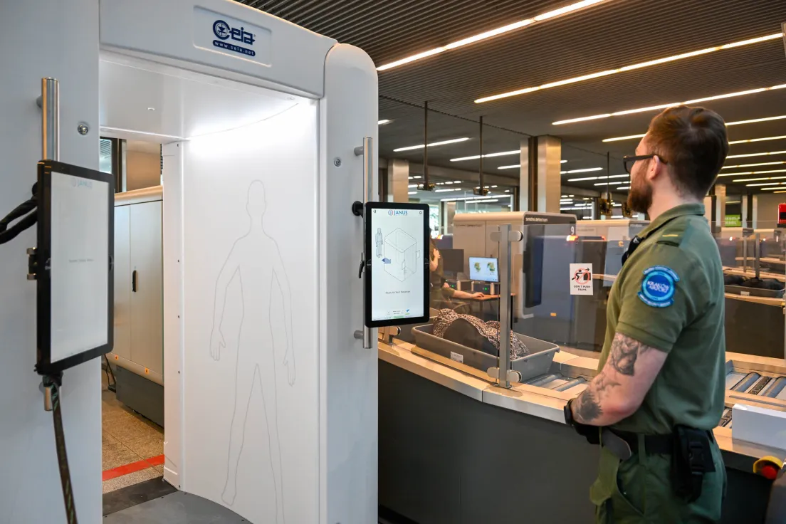 Skaner Body Scanner na lotnisku w Balicach