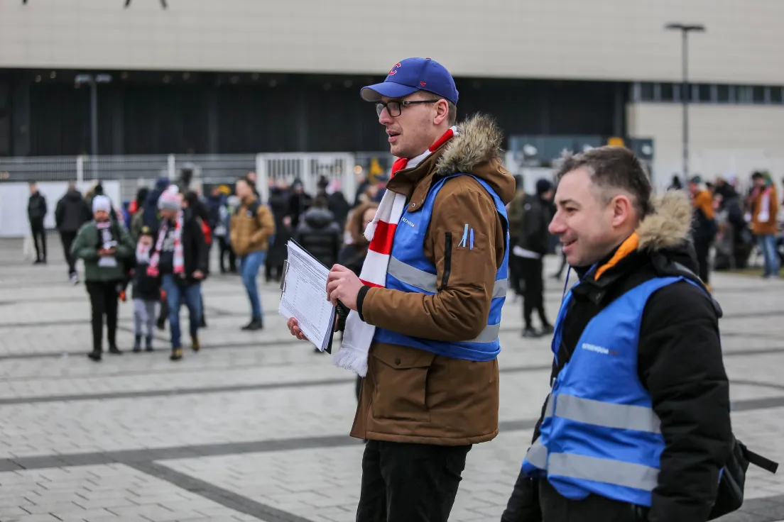 Zbiórka podpisów pod referendum pod stadionem Cracovii