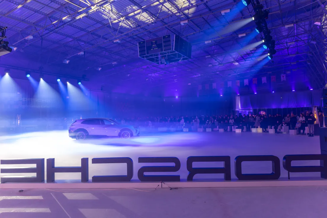 Porsche Cayenne Electric zadebiutowało na tafli lodu