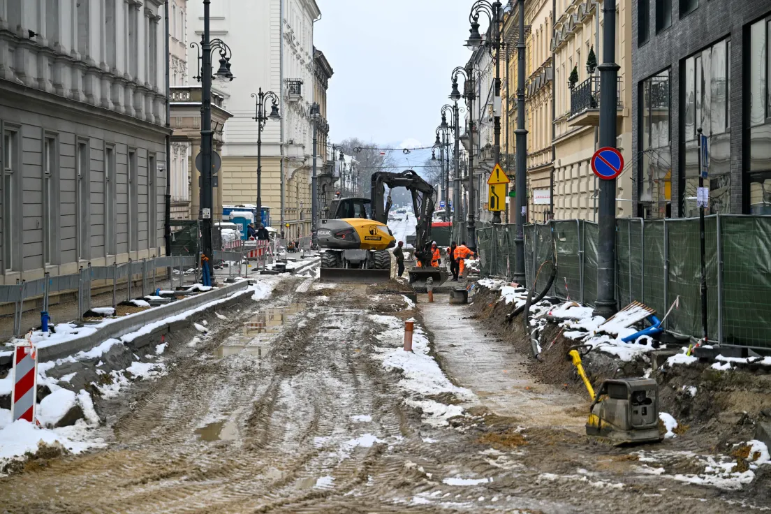 Remont torowiska na skrzyżowaniu Straszewskiego i Piłsudskiego