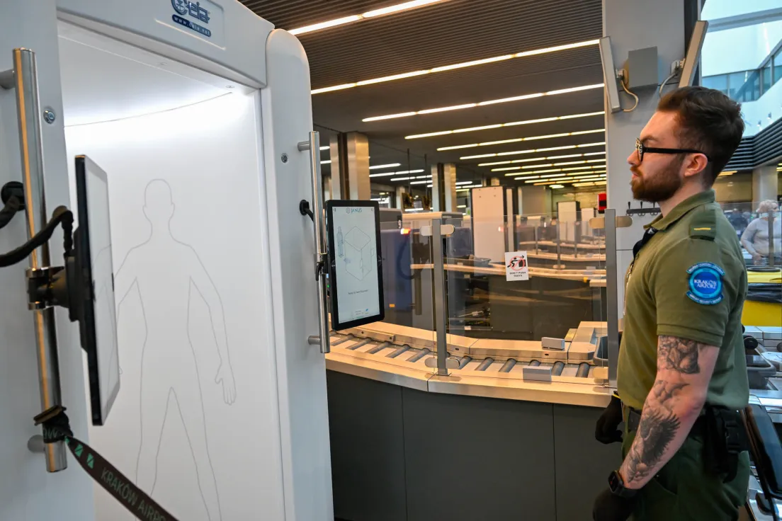 Skaner Body Scanner na lotnisku w Balicach