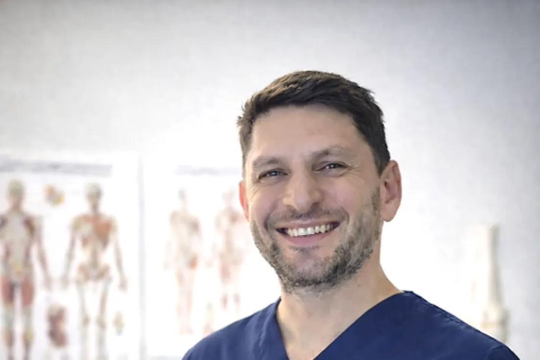 Lek. med. Mateusz Job z krakowskiego Szpitala na Klinach