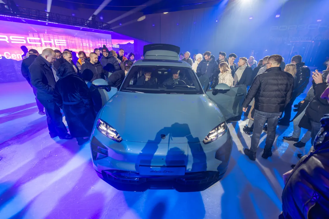 Porsche Cayenne Electric zadebiutowało na tafli lodu