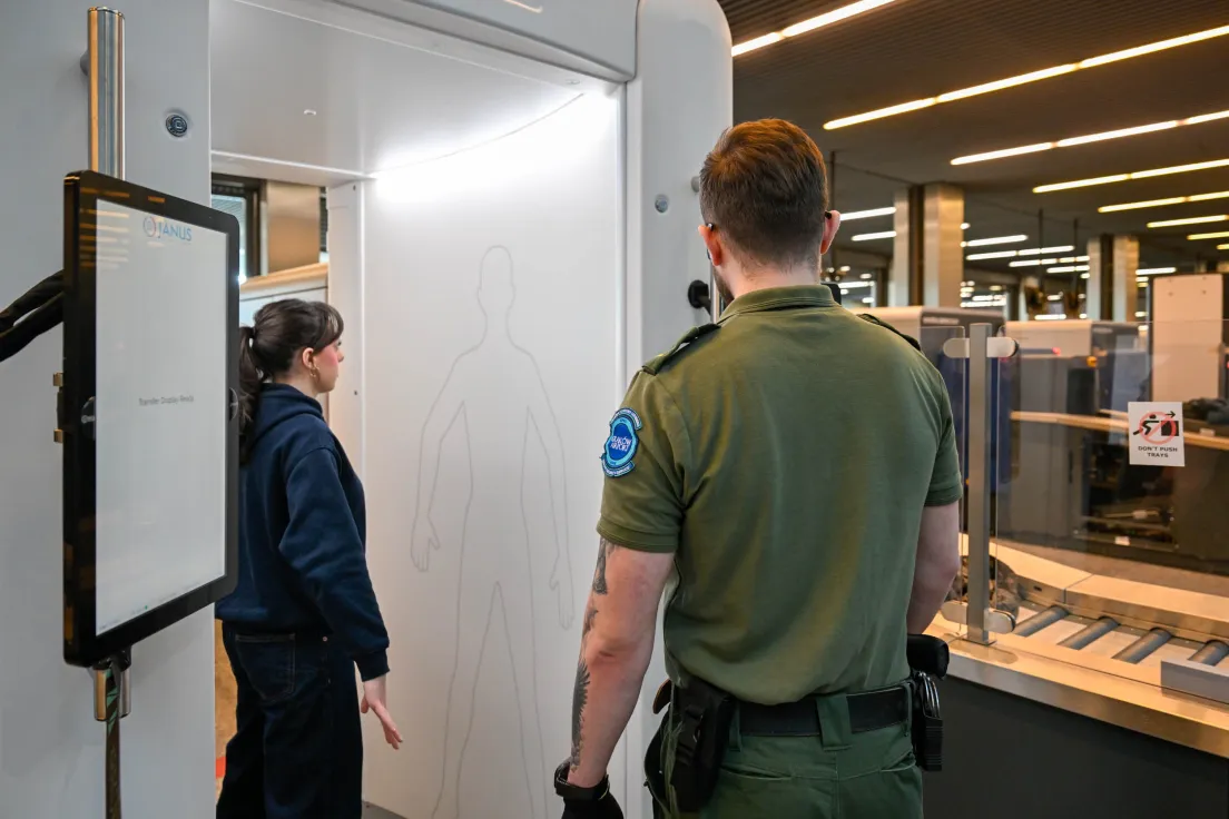 Skaner Body Scanner na lotnisku w Balicach